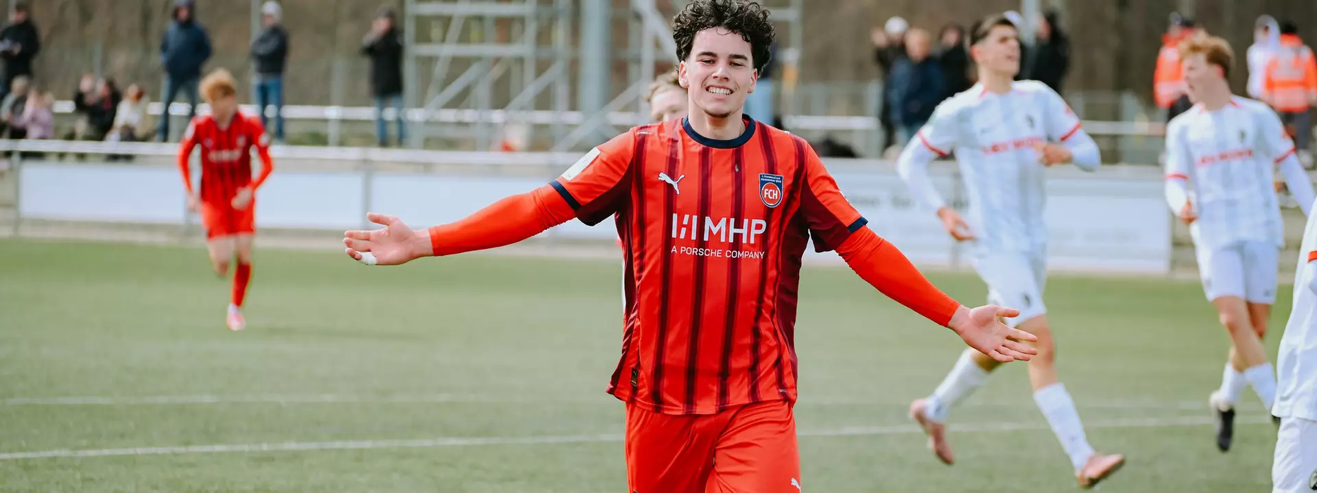 Starke U17 dreht Spitzenspiel gegen Freiburg