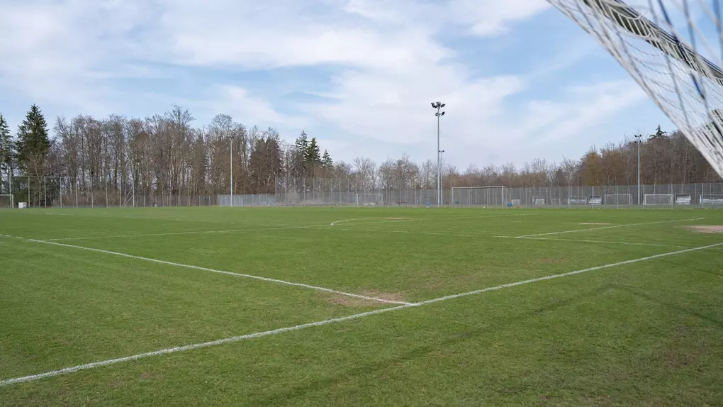 Rasenplatz Ost