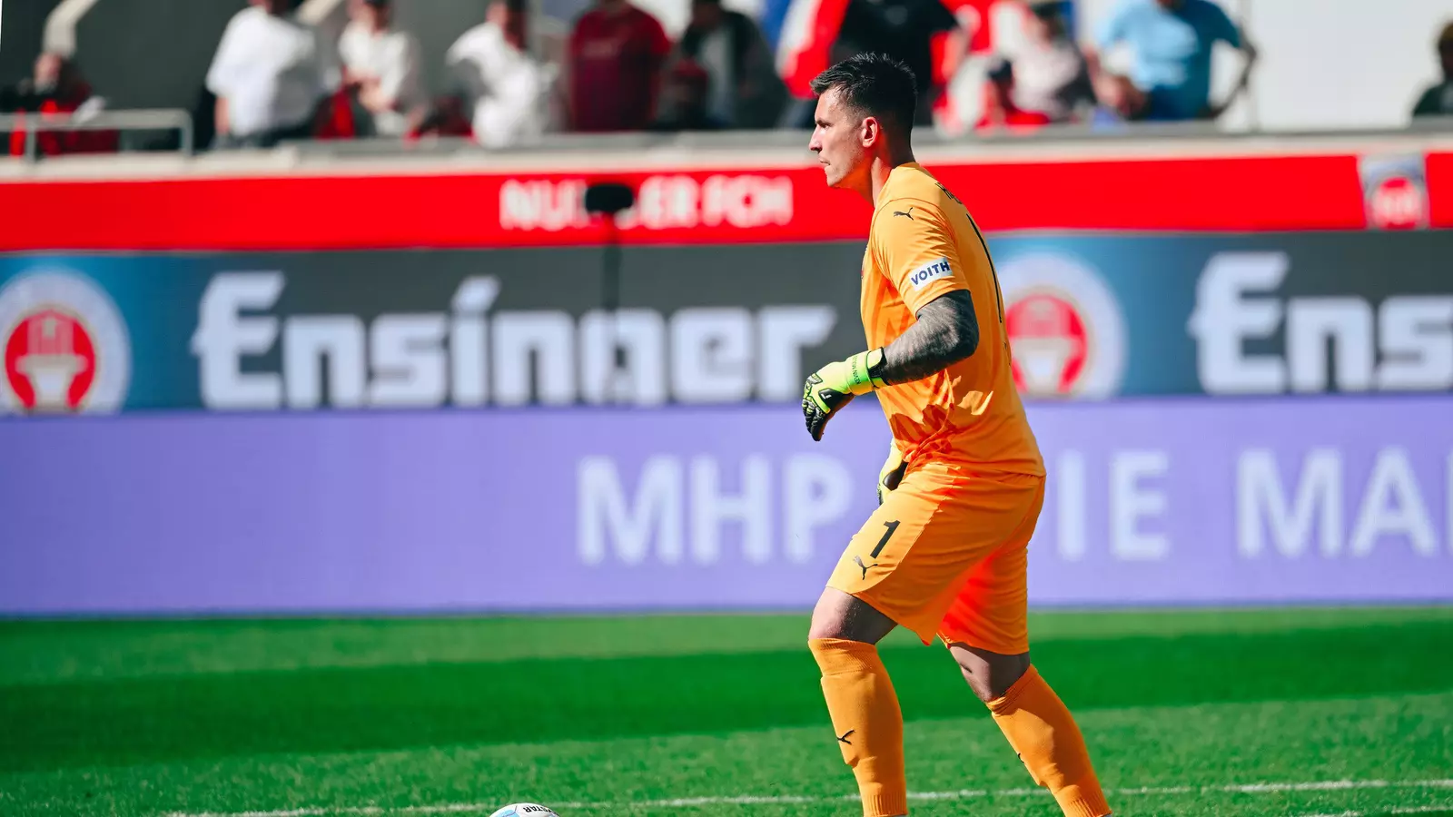 Kevin Müller mit dem Ball am Fuß.