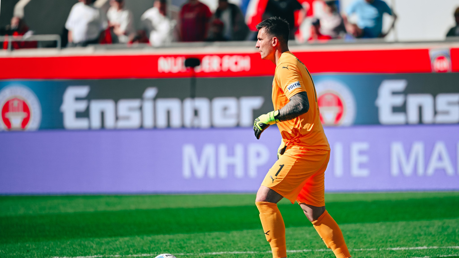 Kevin Müller mit dem Ball am Fuß.