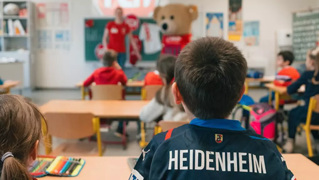 Mitarbeiter (w/m/d) Nachhaltigkeit und gesellschaftliches Engagement